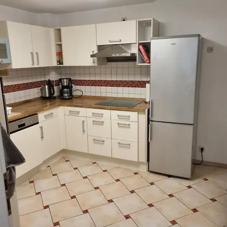 Gaeste- Und Geschaeftswohnung Apartment Leuna