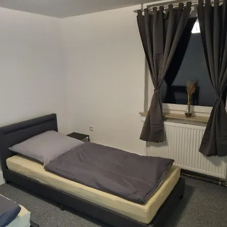 Gaeste- Und Geschaeftswohnung Apartment Leuna